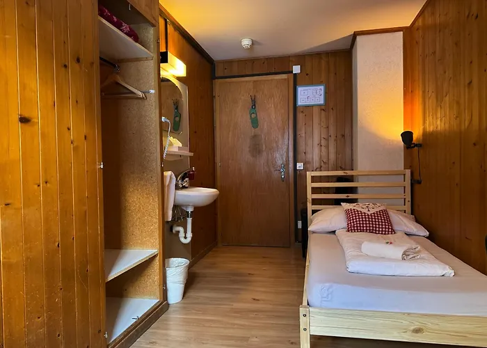 Hotell Hornerpub 3*