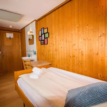 Hotel Hornerpub Lauterbrunnen